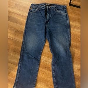 Wrangler, jeans, fire resistant